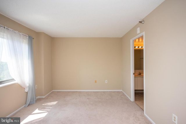 15107 INTERLACHEN DR #2-1022, Silver Spring, MD 20906