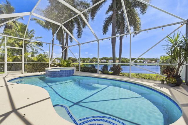 7960 La Rose Court, Lake Worth, FL 33467