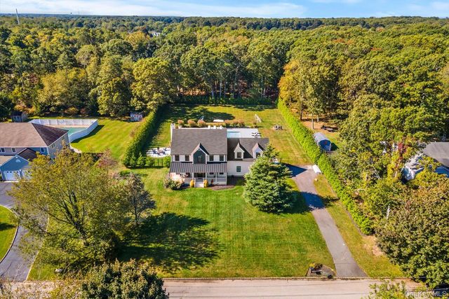805 Kayleighs Court, East Marion, NY 11939