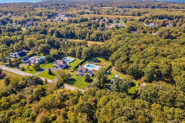 805 Kayleighs Court, East Marion, NY 11939
