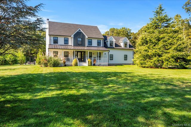 805 Kayleighs Court, East Marion, NY 11939