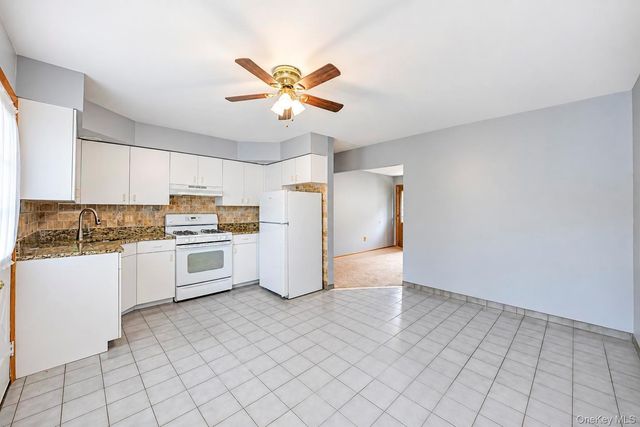 278 Lake Drive, Copiague, NY 11726