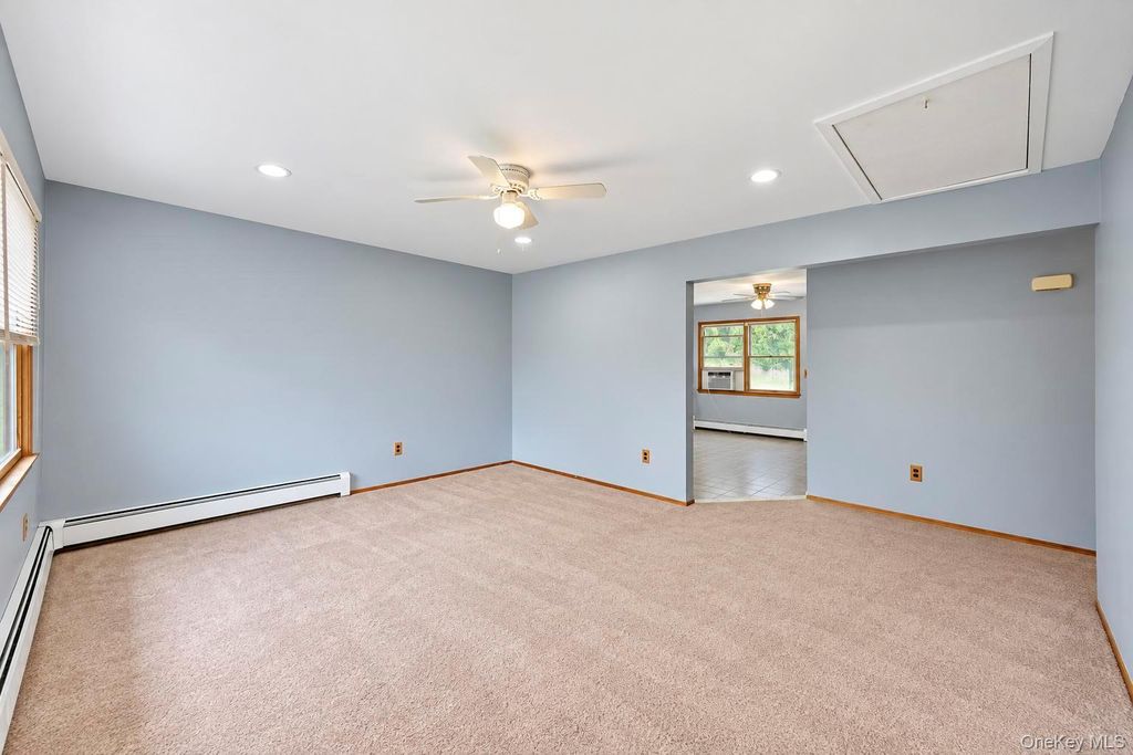 278 Lake Drive, Copiague, NY 11726 — photo 5