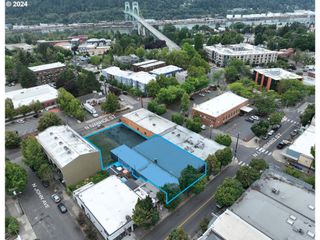 8426 N LOMBARD St, Portland, OR 97203