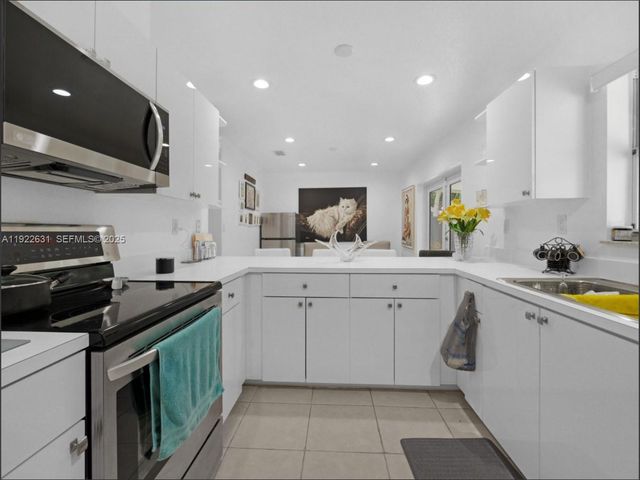 29330 SW 143rd Ave, Homestead, FL 33033