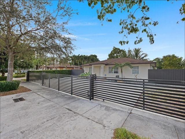 29330 SW 143rd Ave, Homestead, FL 33033