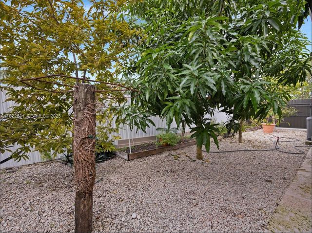 29330 SW 143rd Ave, Homestead, FL 33033