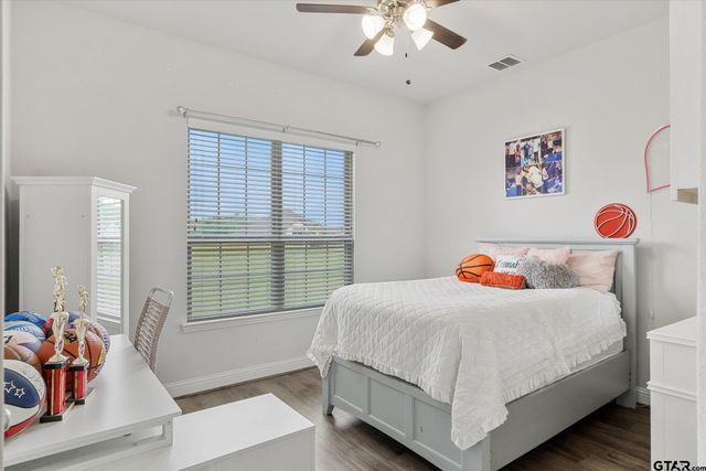 425 Private Rd 7017, Edgewood, TX 75117