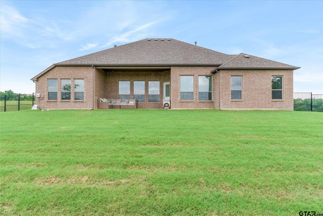 425 Private Rd 7017, Edgewood, TX 75117