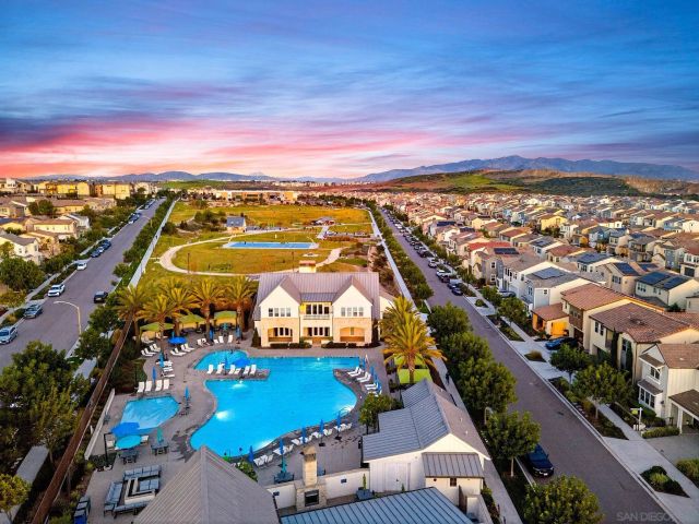 971 Camino Levante, Chula Vista, CA 91913