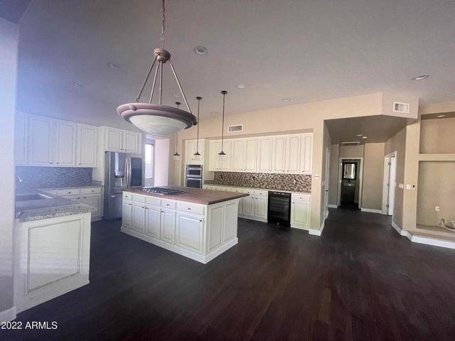 562 N Danielson Way, Chandler, AZ 85225