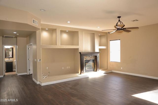 562 N Danielson Way, Chandler, AZ 85225