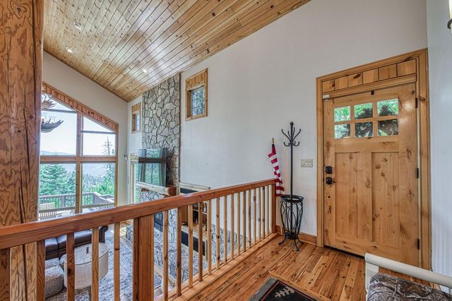 42555 Canyon Vista Lane, Shaver Lake, CA 93664