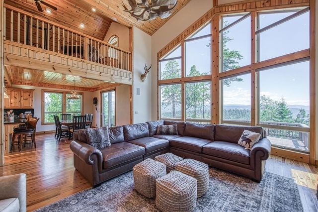 42555 Canyon Vista Lane, Shaver Lake, CA 93664