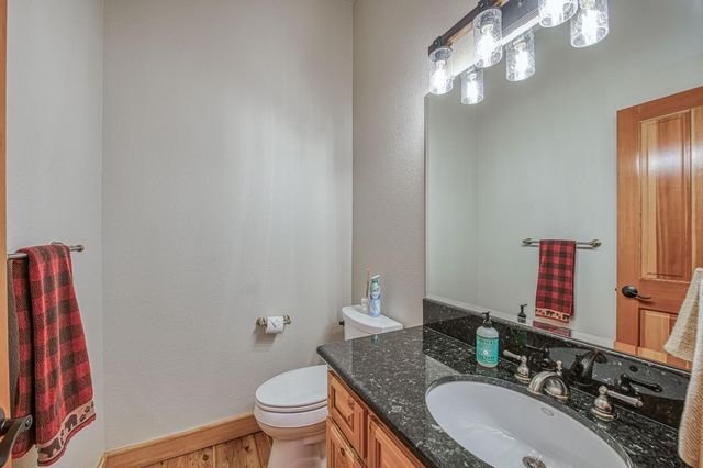 42555 Canyon Vista Lane, Shaver Lake, CA 93664