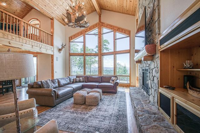 42555 Canyon Vista Lane, Shaver Lake, CA 93664