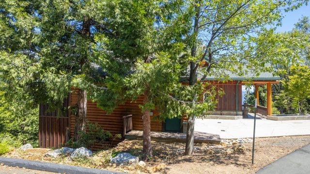 42555 Canyon Vista Lane, Shaver Lake, CA 93664