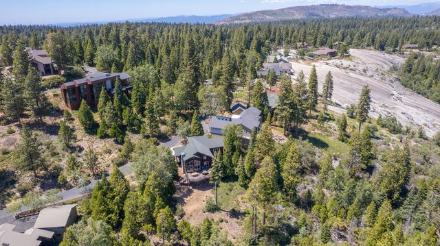 42555 Canyon Vista Lane, Shaver Lake, CA 93664