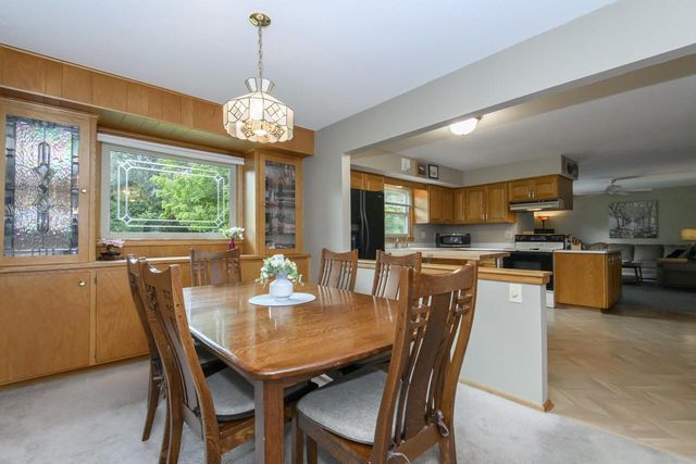 4695 Wessex DRIVE, Brookfield, WI 53045