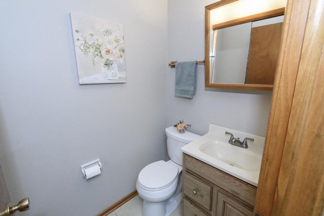 4695 Wessex DRIVE, Brookfield, WI 53045