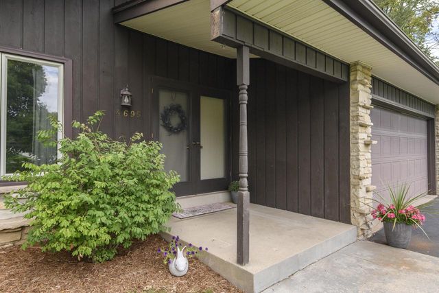 4695 Wessex DRIVE, Brookfield, WI 53045