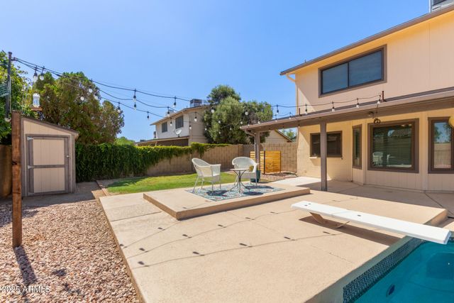 6101 W SUNNYSIDE Drive, Glendale, AZ 85304