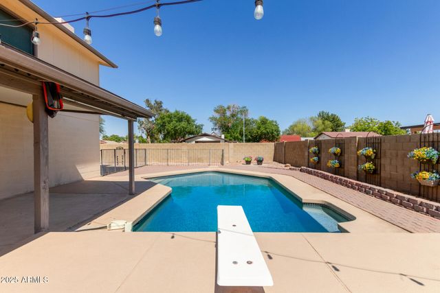 6101 W SUNNYSIDE Drive, Glendale, AZ 85304