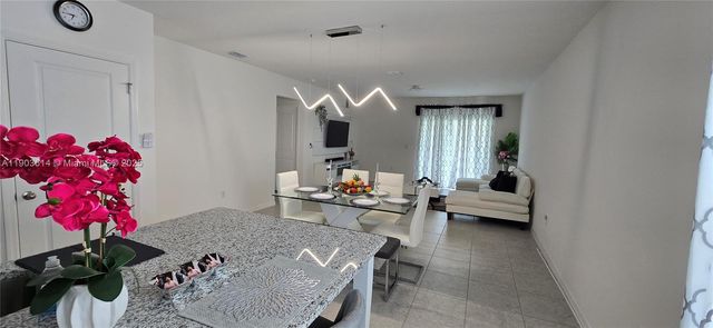 5539 Maddie Dr, Davenport, FL 33837