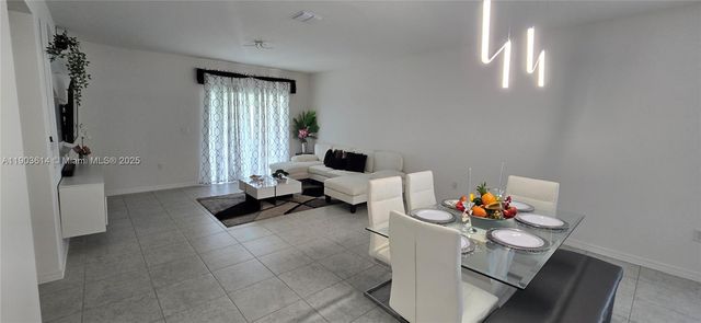 5539 Maddie Dr, Davenport, FL 33837