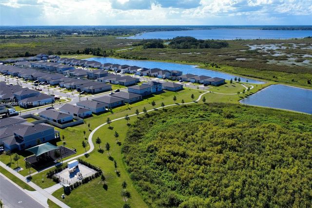 5539 Maddie Dr, Davenport, FL 33837