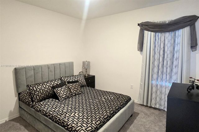 5539 Maddie Dr, Davenport, FL 33837