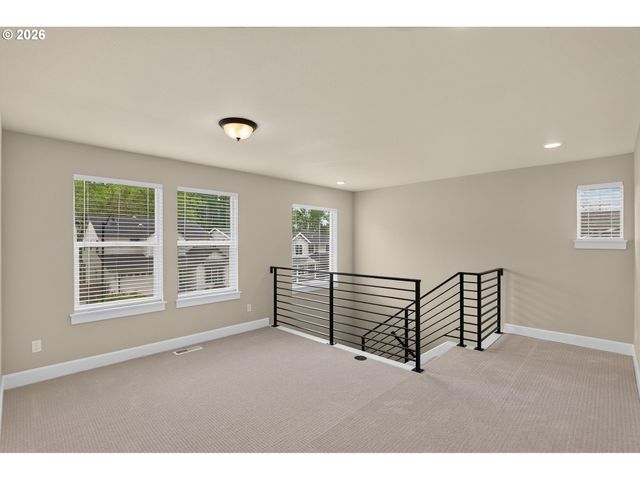 7306 Nw IMOGENE Ter, Portland, OR 97229