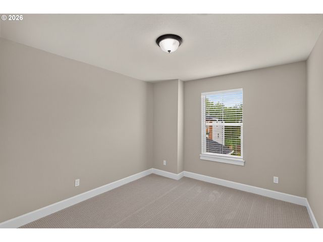 7306 Nw IMOGENE Ter, Portland, OR 97229