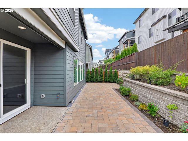 7306 Nw IMOGENE Ter, Portland, OR 97229