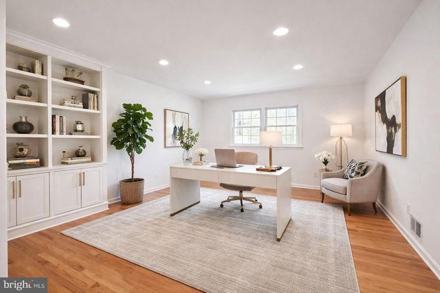 26 HONEY BROOK DR, Princeton, NJ 08540