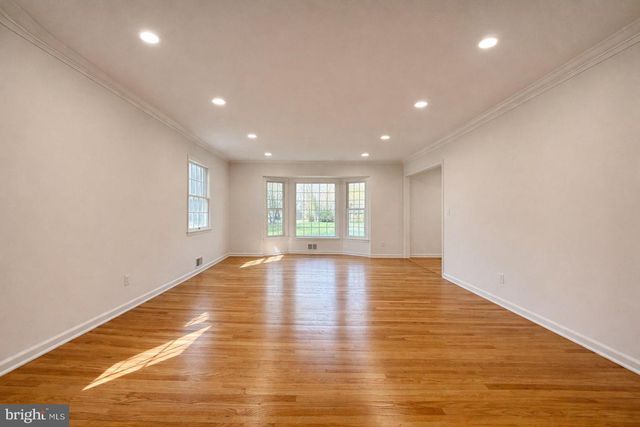 26 HONEY BROOK DR, Princeton, NJ 08540