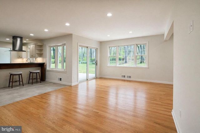 26 HONEY BROOK DR, Princeton, NJ 08540