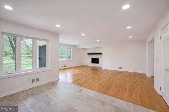 26 HONEY BROOK DR, Princeton, NJ 08540