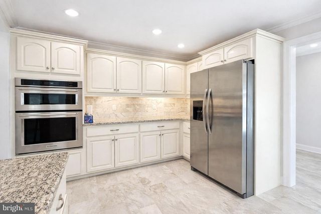 26 HONEY BROOK DR, Princeton, NJ 08540