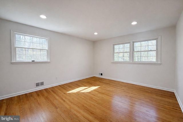 26 HONEY BROOK DR, Princeton, NJ 08540