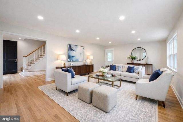 26 HONEY BROOK DR, Princeton, NJ 08540