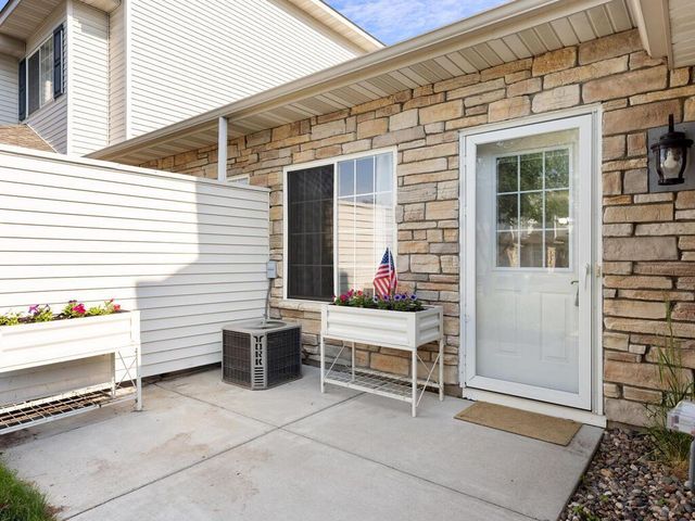 17090 Eastwood Avenue 104, Farmington, MN 55024