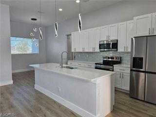 1425 NW 1st ST, Cape Coral, FL 33993