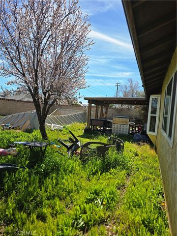 45116 Camolin, Lancaster, CA 93534