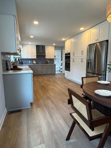 192 HICKORY POINT RD, Pasadena, MD 21122