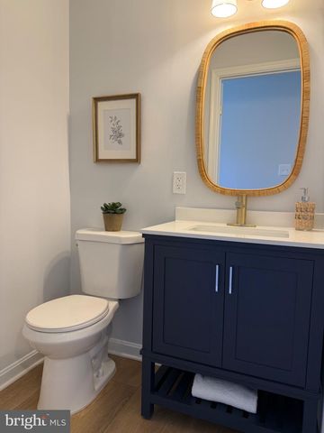 192 HICKORY POINT RD, Pasadena, MD 21122