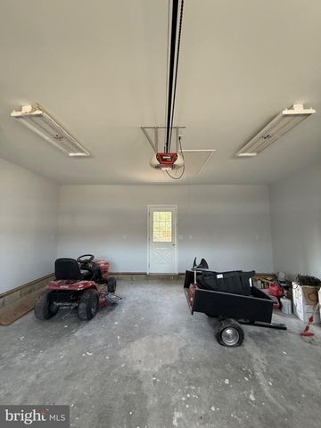 192 HICKORY POINT RD, Pasadena, MD 21122