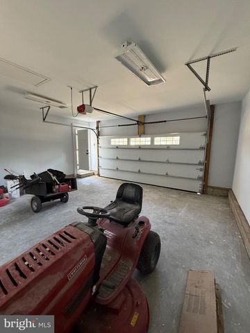 192 HICKORY POINT RD, Pasadena, MD 21122