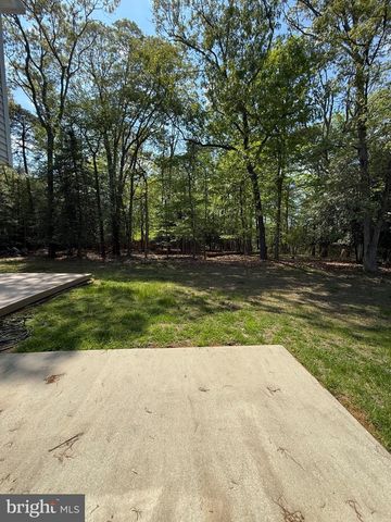 192 HICKORY POINT RD, Pasadena, MD 21122