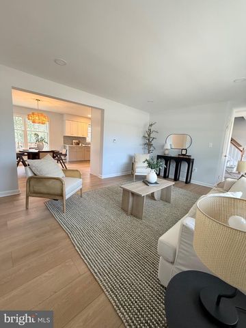 192 HICKORY POINT RD, Pasadena, MD 21122